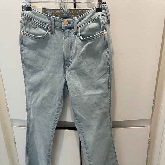 Wrangler x Lainey Wilson Raw Hem Boot Huggers 29 (32 Length) NWT - Picture 3 of 3